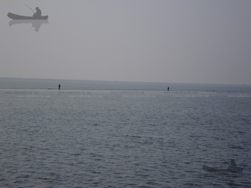 два рыбака на переливе